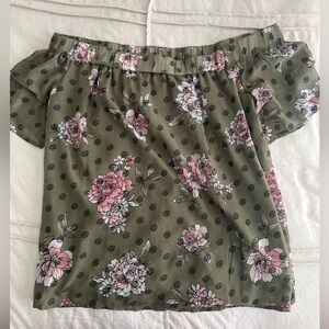 Francesca’s Green floral off the shoulder blouse